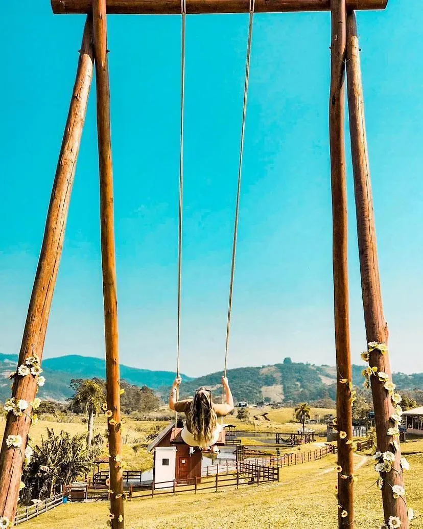 Villa Chale Rustico Com Hidromassagem E Piscina à Imarui Chalet
