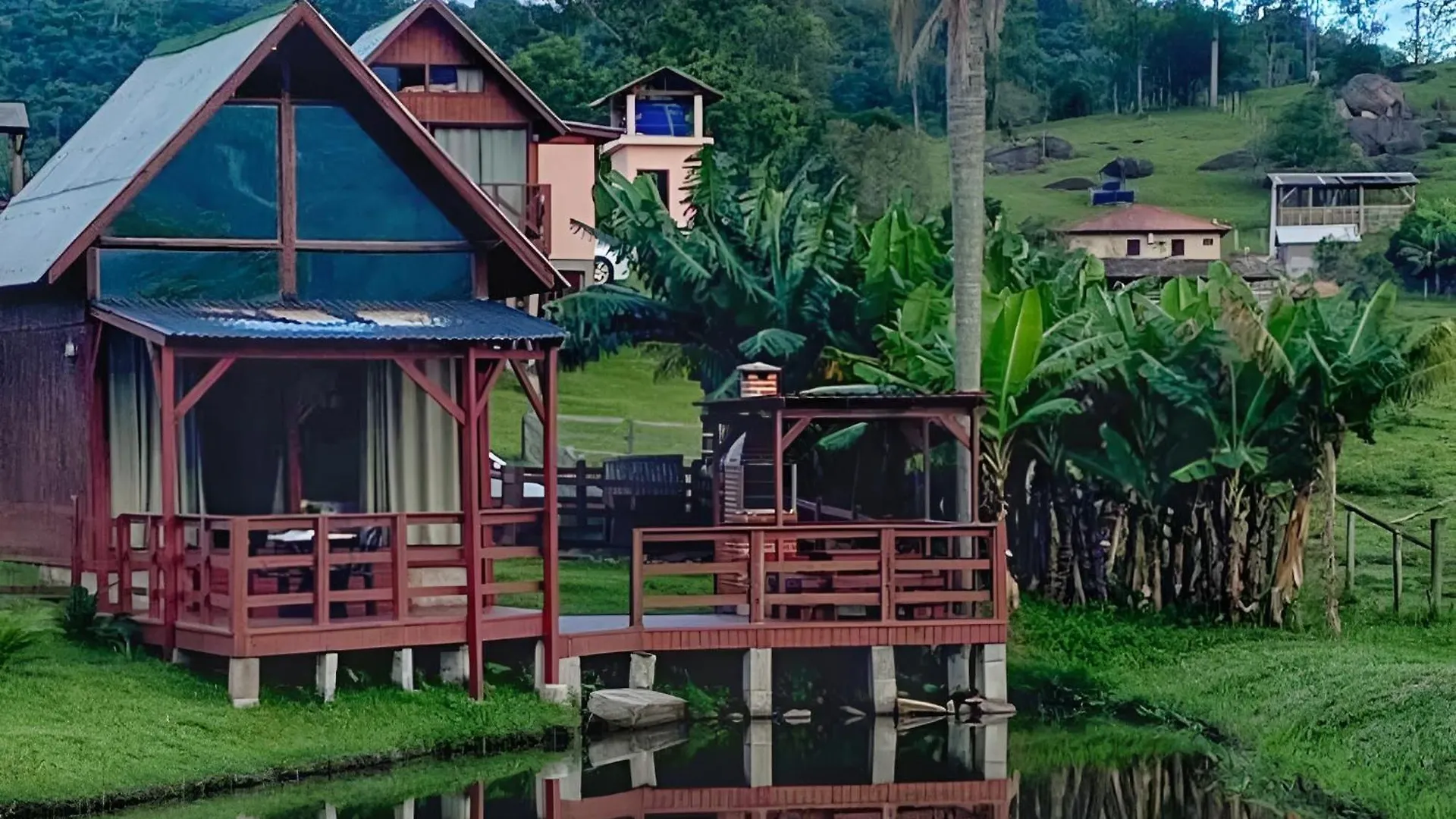 Chalet Villa Chale Rustico Com Hidromassagem E Piscina à Imarui